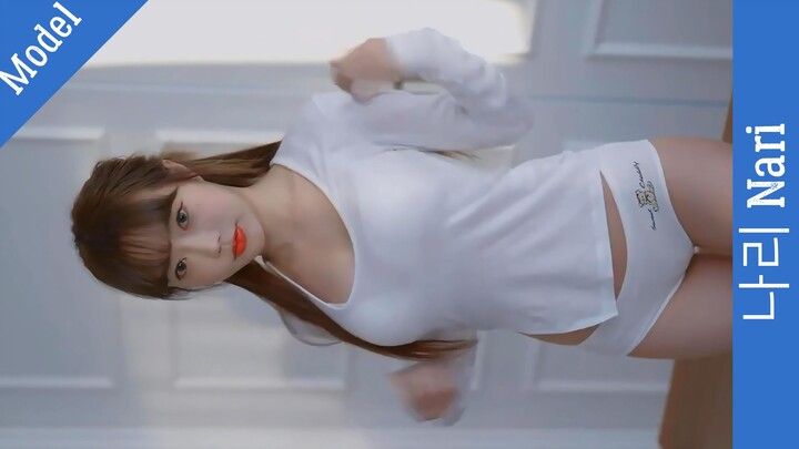 [4K룩북] 놀라운 모델 나리 Nari in 화이트 속옷이 있는 귀여운 셔츠, 룩북 모델 다이렉트 캠