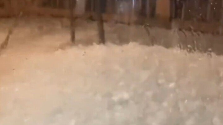 你管这叫下冰雹？