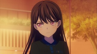 坐高铁拿出花咲川的学生证，乘务员直接把我改成跪票！