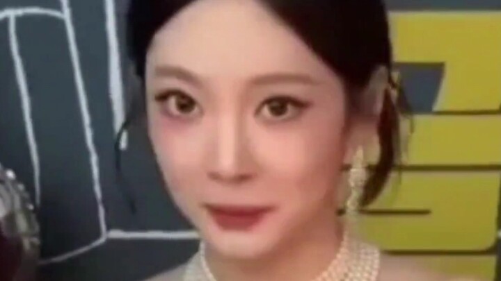 Lagu sang maknae Ningning hadir dengan gagah!