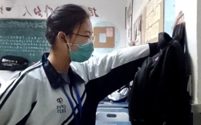 ❗️Cảnh báo: Người hướng ngoại bùng nổ❗️— Tình yêu học đường của anh Yongyu & cô Cặp Sách