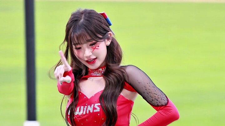 BAMM! Pemandu sorak Lee Ju-eun