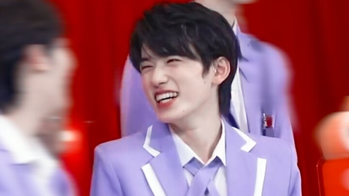 【Tống Á Huyên】Nụ cười của Nha Nha thật sự quá dễ thương, mình mãi mãi yêu cậu bé tràn đầy năng lượng