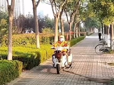 Máy quét nhà thế hệ mới – Do cư dân mạng quay và chia sẻ