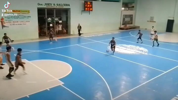 no look pass😅