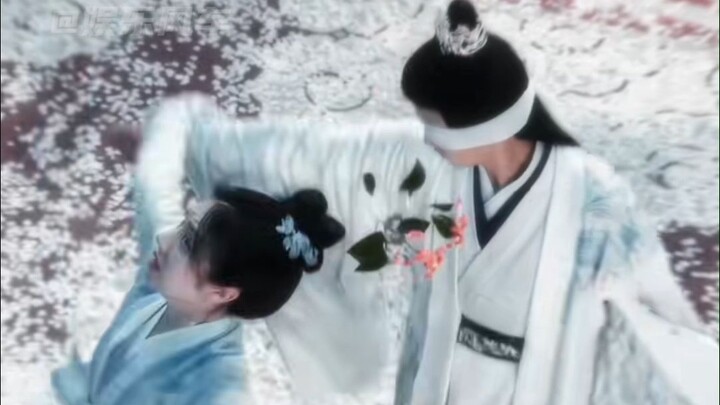 No gendered gaze here! The ultimate shippable moments for the duo in the top lane!