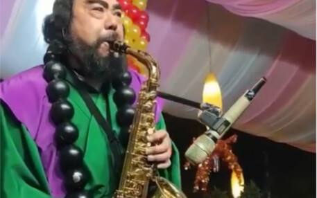 Jo   特  么  离  谱