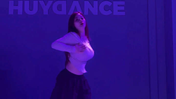 พวกคุณออกมาพูดกันหน่อยได้ไหม? กลัวจริงๆ ว่าพวกคุณจะไปเช็กอินโรงแรมกันหมดแล้ว