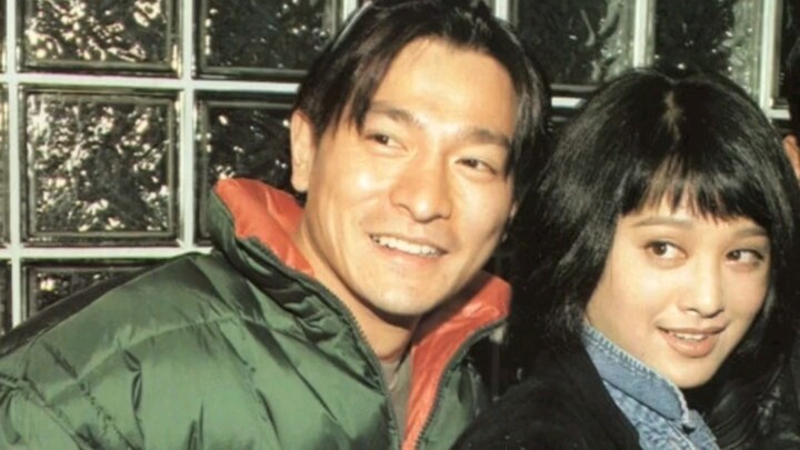 At This Moment, the Cool Sister Turns into a Sweet Girl