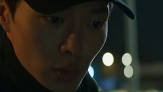 Kẻ giết người máu lạnh cũng có một mặt dịu dàng. Cô gái mà anh cứu khỏi cha nuôi của mình mười năm t