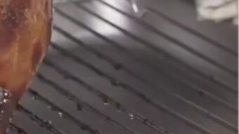 Northeastern roe deer couldn't hold back after watching "Guangdong people know how to eat~"! "I want