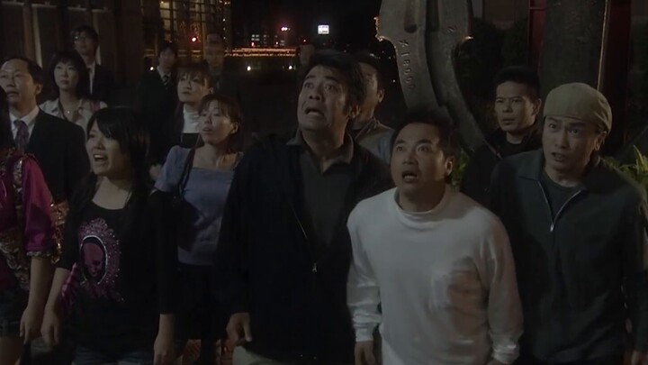 Fantasy Moment: Have you ever thought about such a handsome rescue scene?