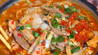 ในที่สุดก็รู้แล้วว่าทำไมคนหนานหนิงถึงชอบกินเส้นหมี่เหลาโหย่วตอนดึก...มันไม่ธรรมดาจริงๆ!