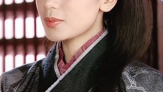 It turns out that black clothes are not exclusive to villains. The heroines in the past looked so be