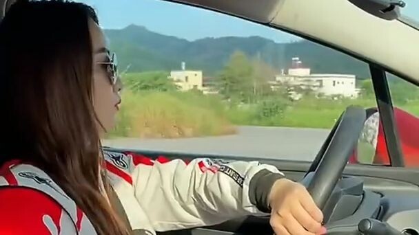 Tomboy Girl Outstanding Car Drifting Stunt - By Kahan Aur Kiyon