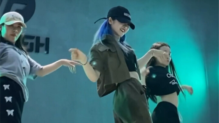 ท่าเต้นแจ๊สที่งดงามและไพเราะ (ท่าเต้นมอนโร) คุณพูดถูก