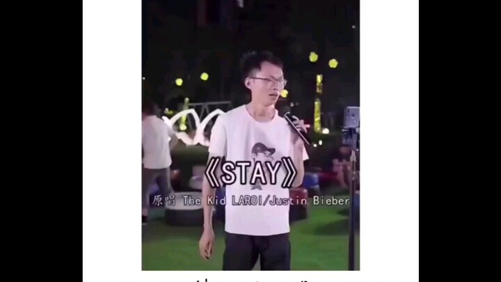 AKHIRNYA KETEMU PENYANYI ASLI NYA