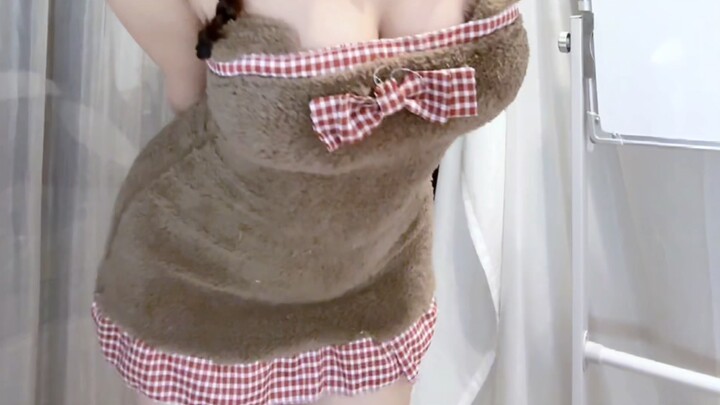 Ôi, chồng em thích xem gái khác nhảy trên Bilibili, vậy thì để người khác cũng được xem vợ anh nhảy 