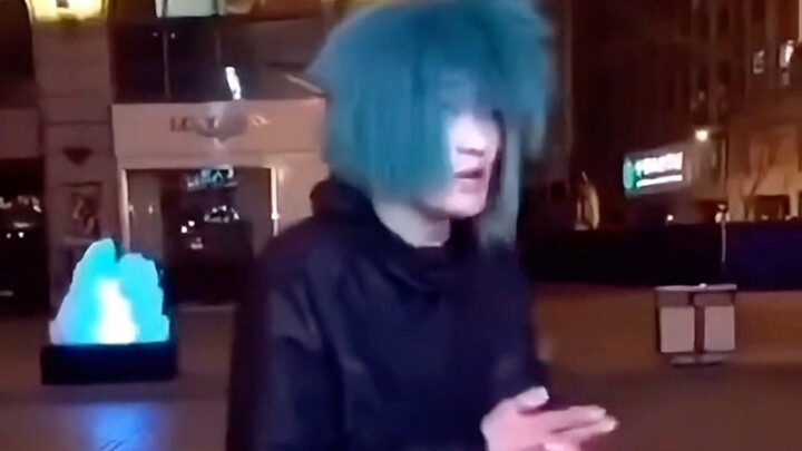 The Matte Boy Leader Pulls Off a Brutal Move on the Street