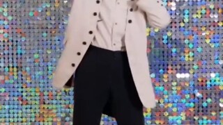 [Huang Zihongfan] If I keep dancing like this, I'll become the main dancer of Nanbowan Boy Group!