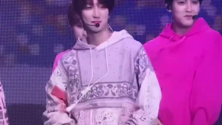 Thầy The nhảy Wannabe kỷ niệm 2 năm | Vũ đạo girl group của Seo Myung-ho