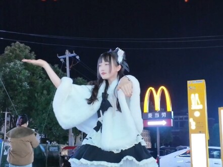 On Halloween, what kind of ghost are you?❛˓◞˂̵✧