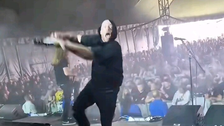 Come in and listen to some bass jokes!