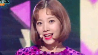 أول عودة هي أغنية الانفصال! UNI.T «I mean» تغيير الملابس بنقرة واحدة