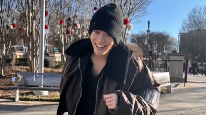 NCT Yuta ★ Mark berhasil mendapatkan foto YUTA, dia cantik banget! Bikin meleleh hati ♥