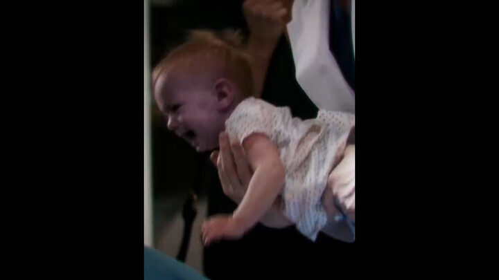 "Dokter menyelamatkan anak itu"