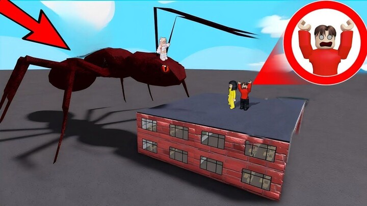 Yuta Mio Dan Baby Celine Lari Dari Sekolah Yang Mengecil PART 1  ROBLOX