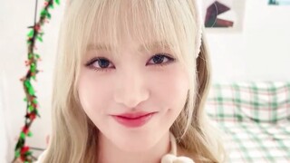 Gadis cantik sedang natalan