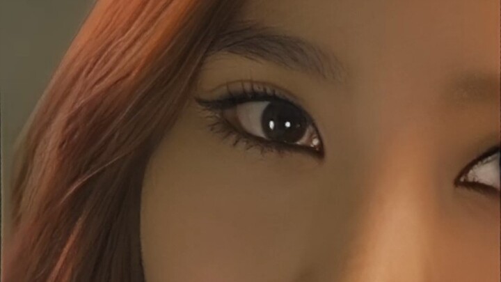 إنتاج شاشة عمودية لأغنية "WiggleWiggle" لفرقة الفتيات Hello Venus