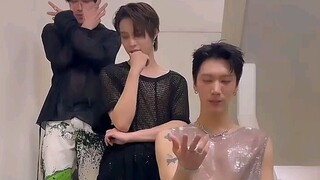 【Tingguayang】Apa perbedaan antara "Brothers" dan "Nude"?
