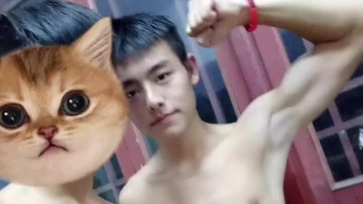 Clumsy Boyfriend: Went from 8 Yuan to 1 Yuan in Five Years