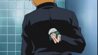 How should I go to the toilet if my right hand becomes a girl?