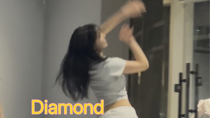 Sau khi nhảy bài "Diamond", tôi đã hạnh phúc đến mức gần như không thể ngủ được cả đêm🥲