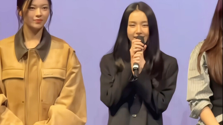 Yu Jeongyeon lại gầy hơn rồi