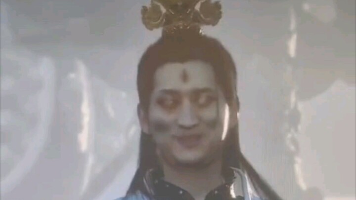 Yang Jian’s expression totally stunned me.