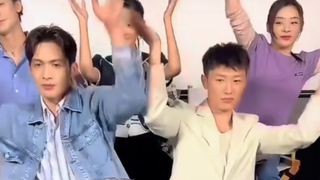 Zhang Binbin ✘ Yuan Shanshan dance to "Fate"