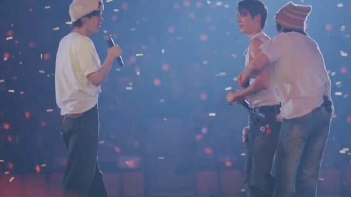 I’m crying first! The official team literally used the fan‑made “One Kiss” duet as the BGM.