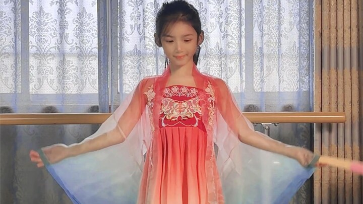 น้องสาวเพิ่งฝึกส่งหมิงเยว่เองจ้า~