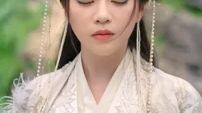 35. Betrayed and reborn as a koi she meets her immortal lover again.!
