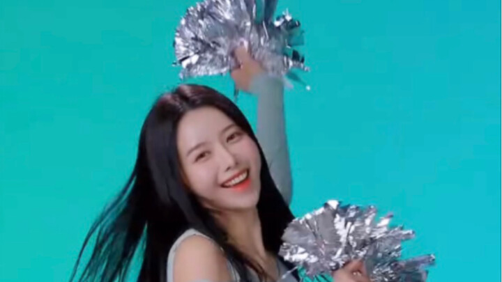 Kapten pemandu sorak Lee Ya-young/Lee Na-young telah tiba