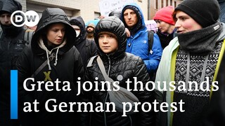 German police accused of using excessive force on coal mine protesters | DW News
