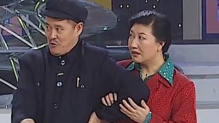 Tại sao mèo có thể đi bằng 4 chân và chỉ để lại 2 dấu chân?