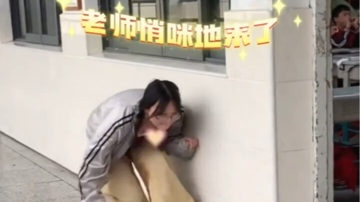 The classmate by the window’s credibility is plummeting #Teacher #HomeroomTeacher #QuietWalking