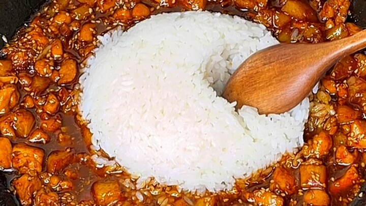 土豆脑袋狂喜！蜜汁土豆泥鸡腿拌饭！黏黏糊糊～巨好吃！