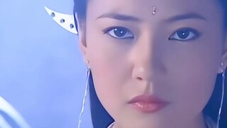 الشخصيات النسائية الشريرة الجميلة في تلك السنوات، كلما كانت ملابسها أكثر جاذبية، كانت قلوبها أكثر شر