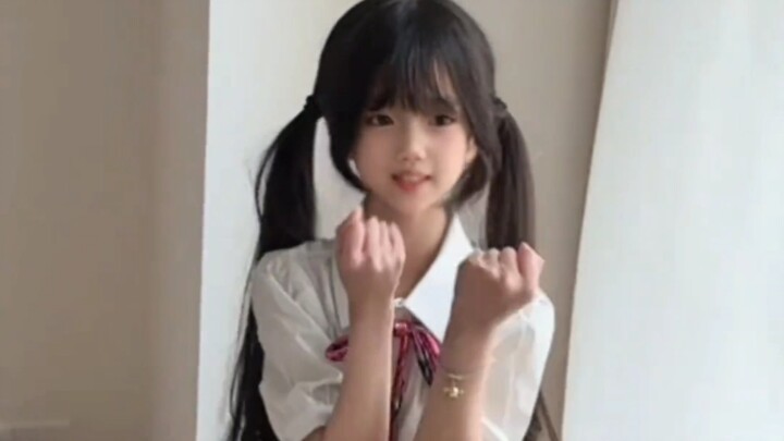 รวมคลิปล่าสุดของสาวน้อยวัย 9 ขวบ หลินกั่วต้ง